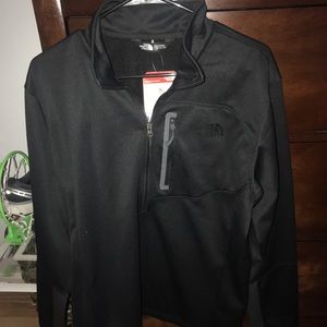Men’s north face quarter zip